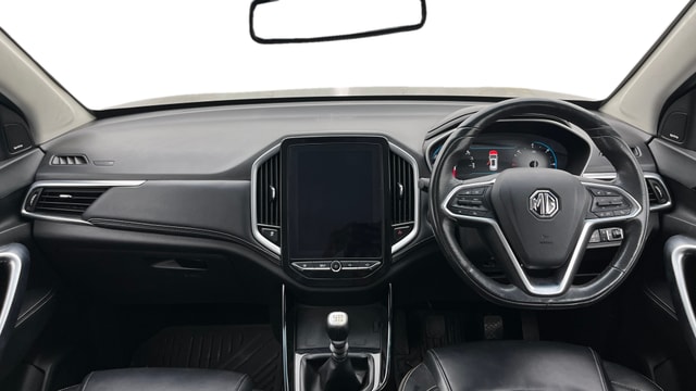 View MG Hector Image 16 Used MG Hector Image 16