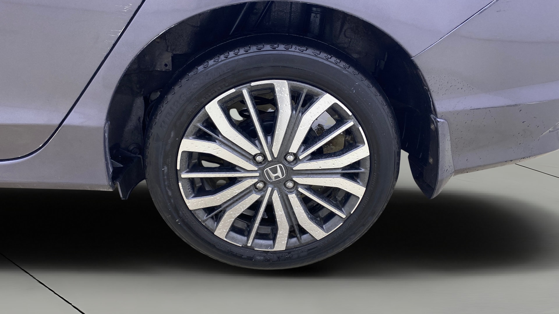 View 2019 Honda City ZX MT Diesel Anniversary Edition Image 12 Used 2019 Honda City ZX MT Diesel Anniversary Edition Image 12