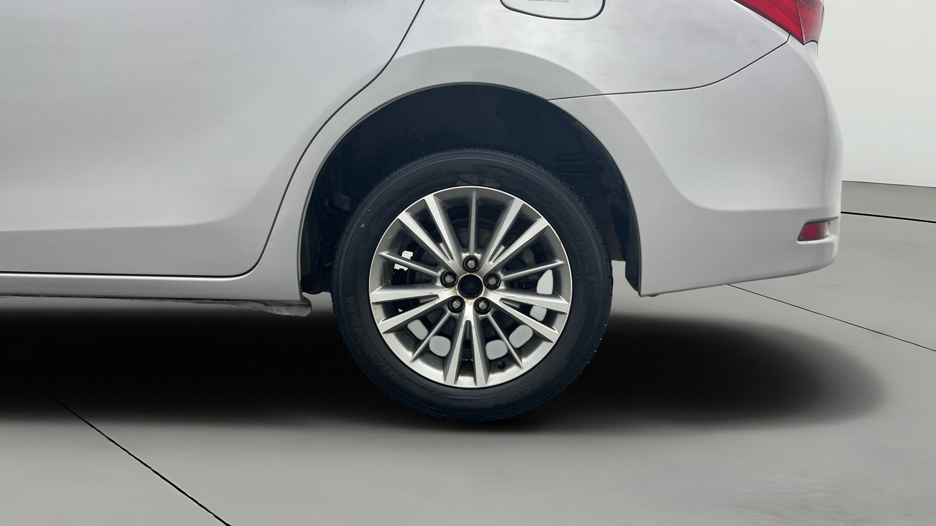 View 2014 Toyota Corolla Altis 1.8 VL AT Image 8 Used 2014 Toyota Corolla Altis 1.8 VL AT Image 8