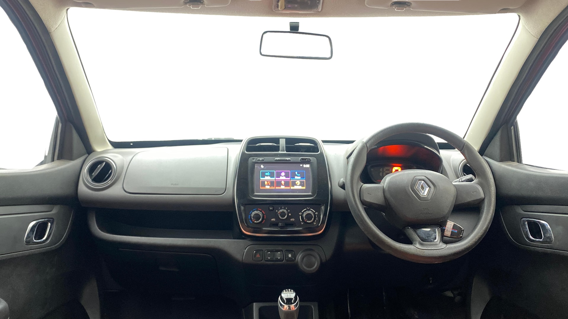 View 2018 Renault Kwid RXT 1.0 Image 15 Used 2018 Renault Kwid RXT 1.0 Image 15