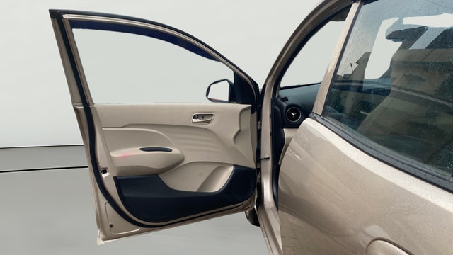 View Hyundai New Santro Image 30 Used Hyundai New Santro Image 30