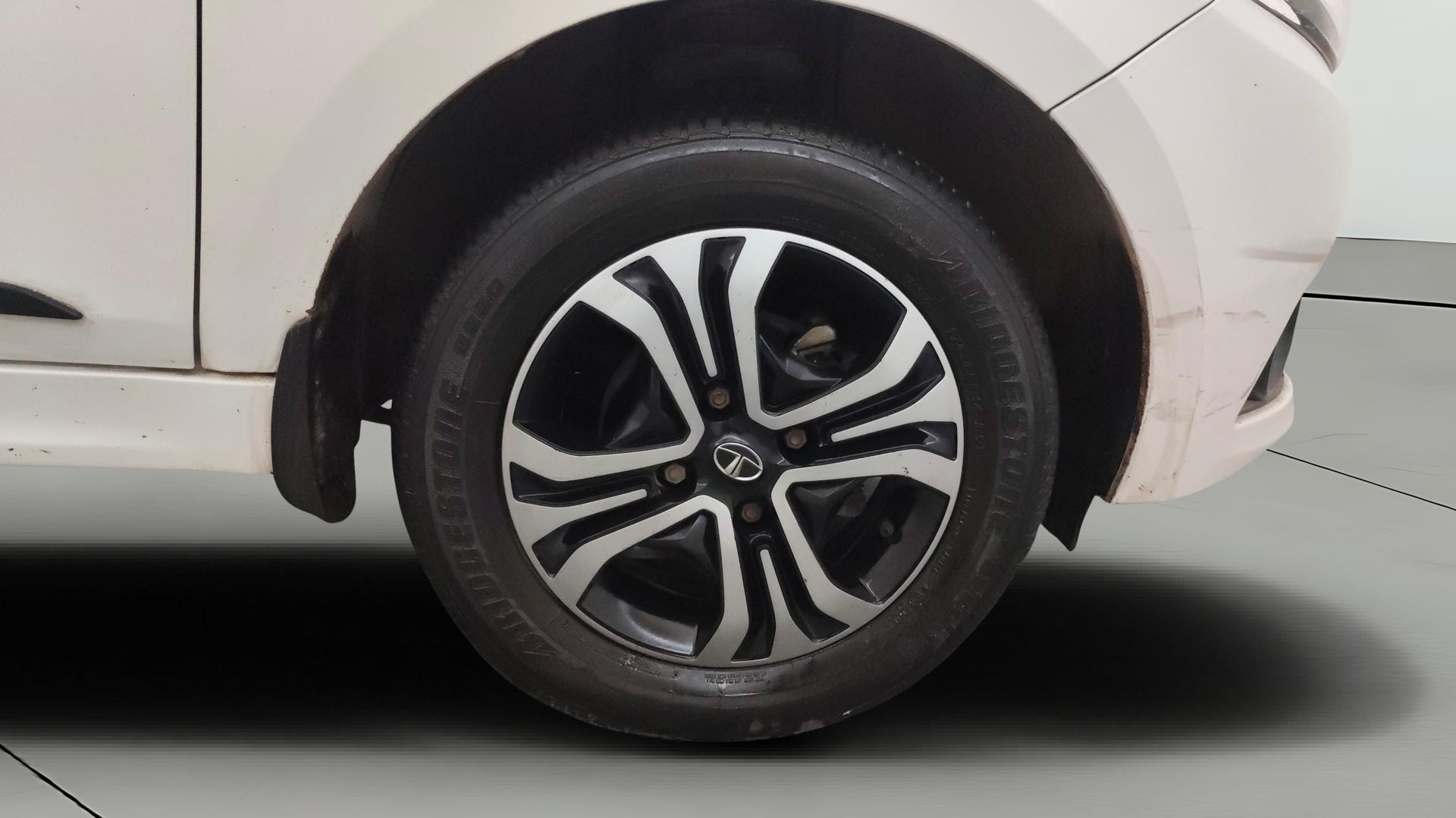 View 2019 Tata Tiago Revotorq XB Image 39 Used 2019 Tata Tiago Revotorq XB Image 39