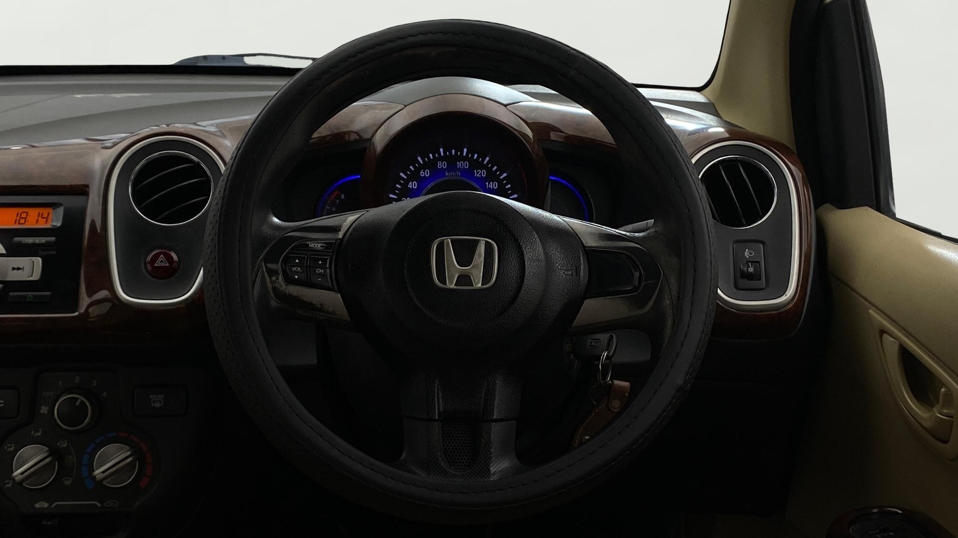 View 2015 Honda Mobilio E Diesel Image 21 Used 2015 Honda Mobilio E Diesel Image 21