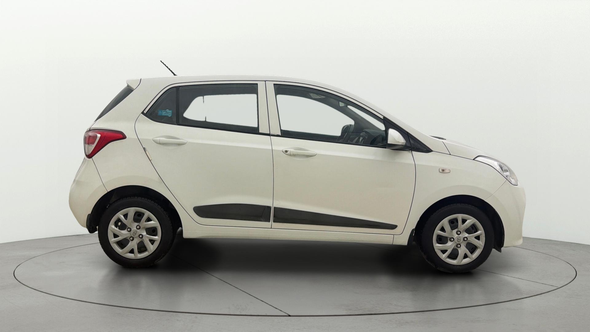 Used 2017 Hyundai Grand i10 Used 2017 Hyundai Grand i10