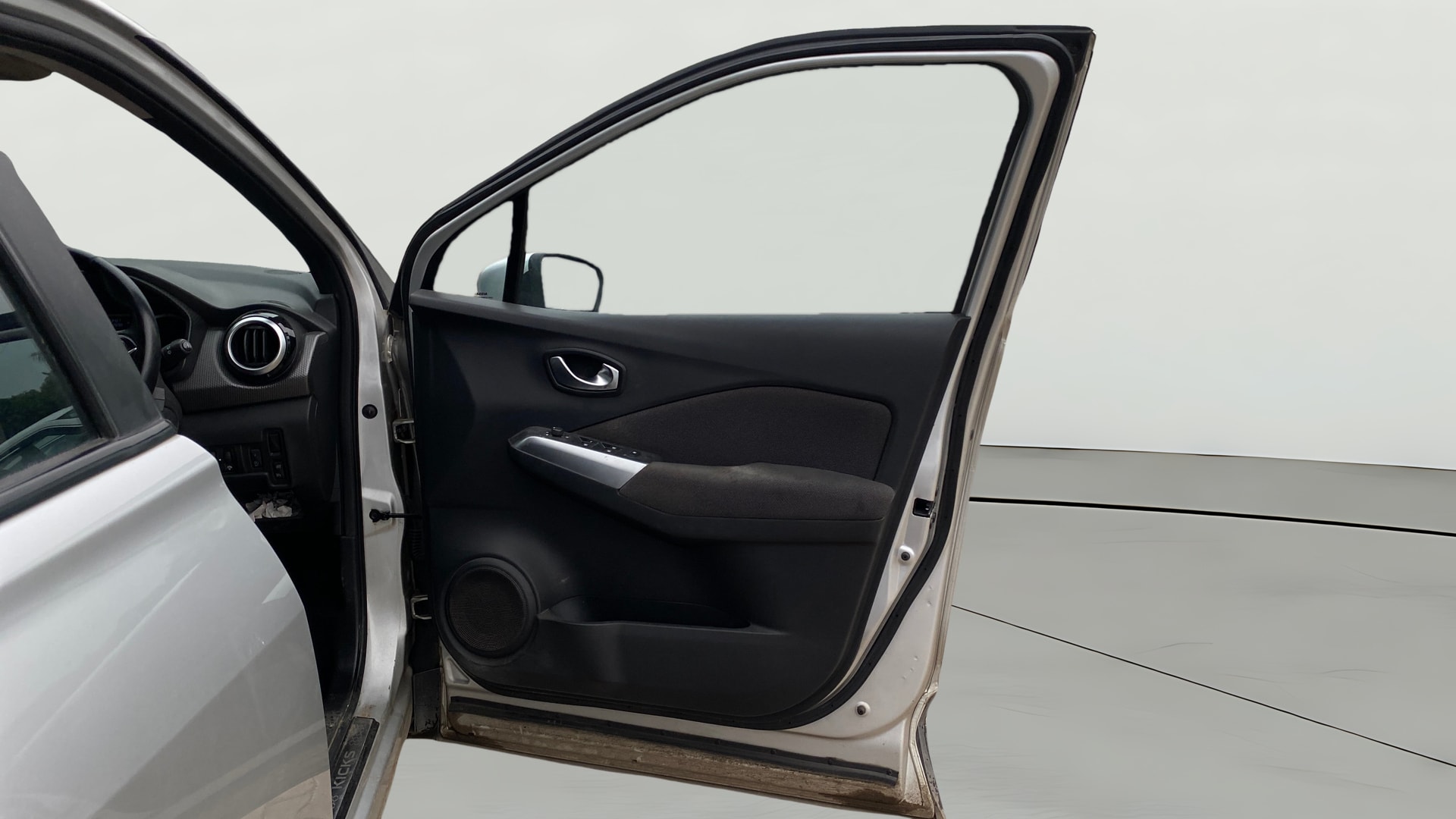 View 2020 Nissan Kicks 1.3 Turbo XV CVT Image 46 Used 2020 Nissan Kicks 1.3 Turbo XV CVT Image 46