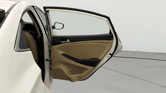 View Hyundai Fluidic Verna Image 7 Used Hyundai Fluidic Verna Image 7