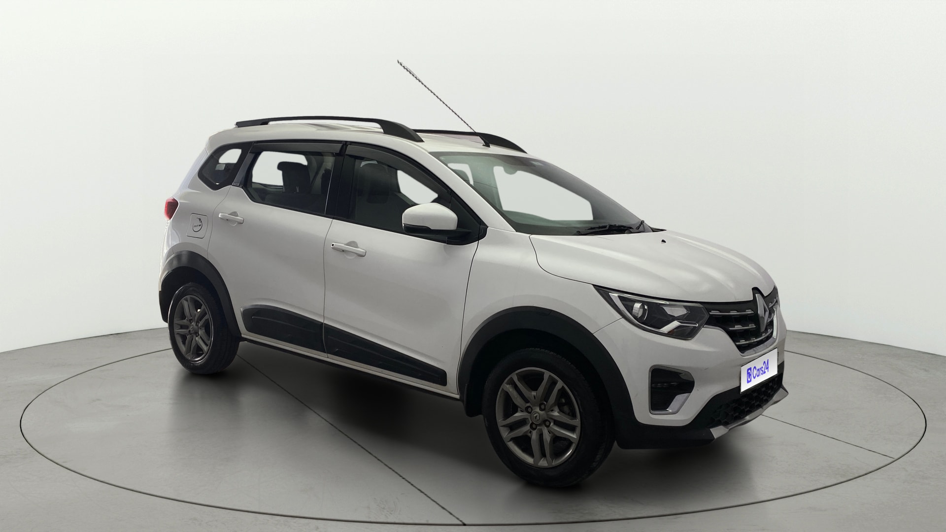 View 2021 Renault Triber RXZ AMT Image 38 Used 2021 Renault Triber RXZ AMT Image 38
