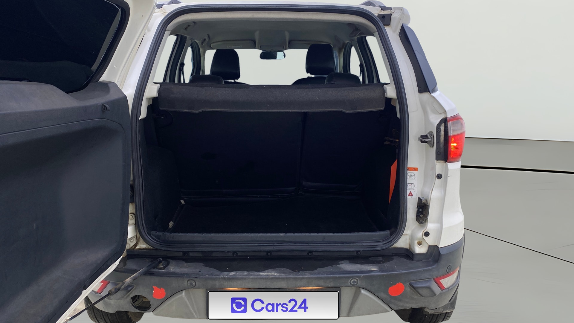 View 2018 Ford EcoSport 1.5 TDCi Diesel Ambiente BS IV Image 39 Used 2018 Ford EcoSport 1.5 TDCi Diesel Ambiente BS IV Image 39