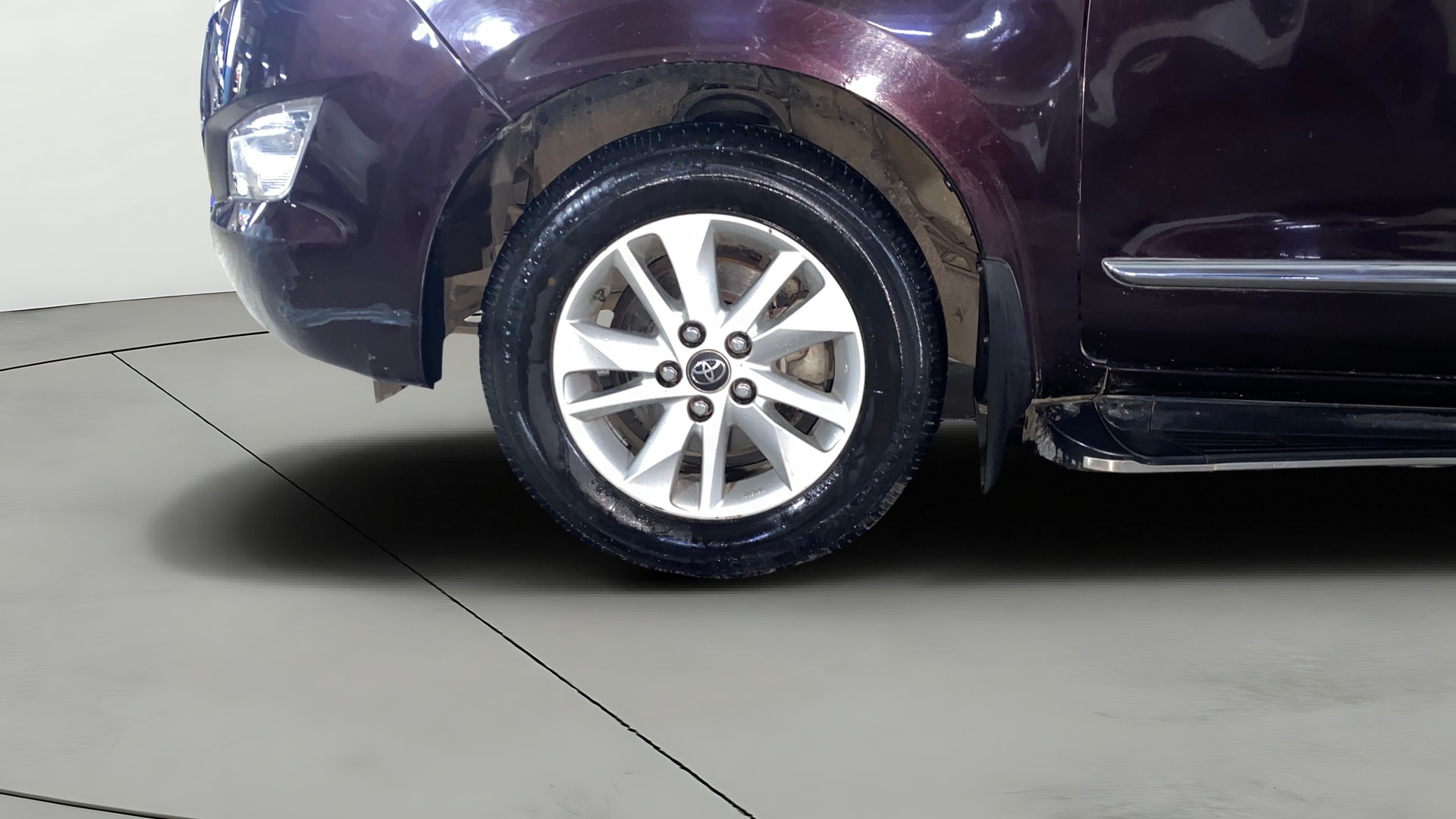 View 2018 Toyota Innova Crysta 2.4 GX MT 8-Seater BS IV Image 29 Used 2018 Toyota Innova Crysta 2.4 GX MT 8-Seater BS IV Image 29