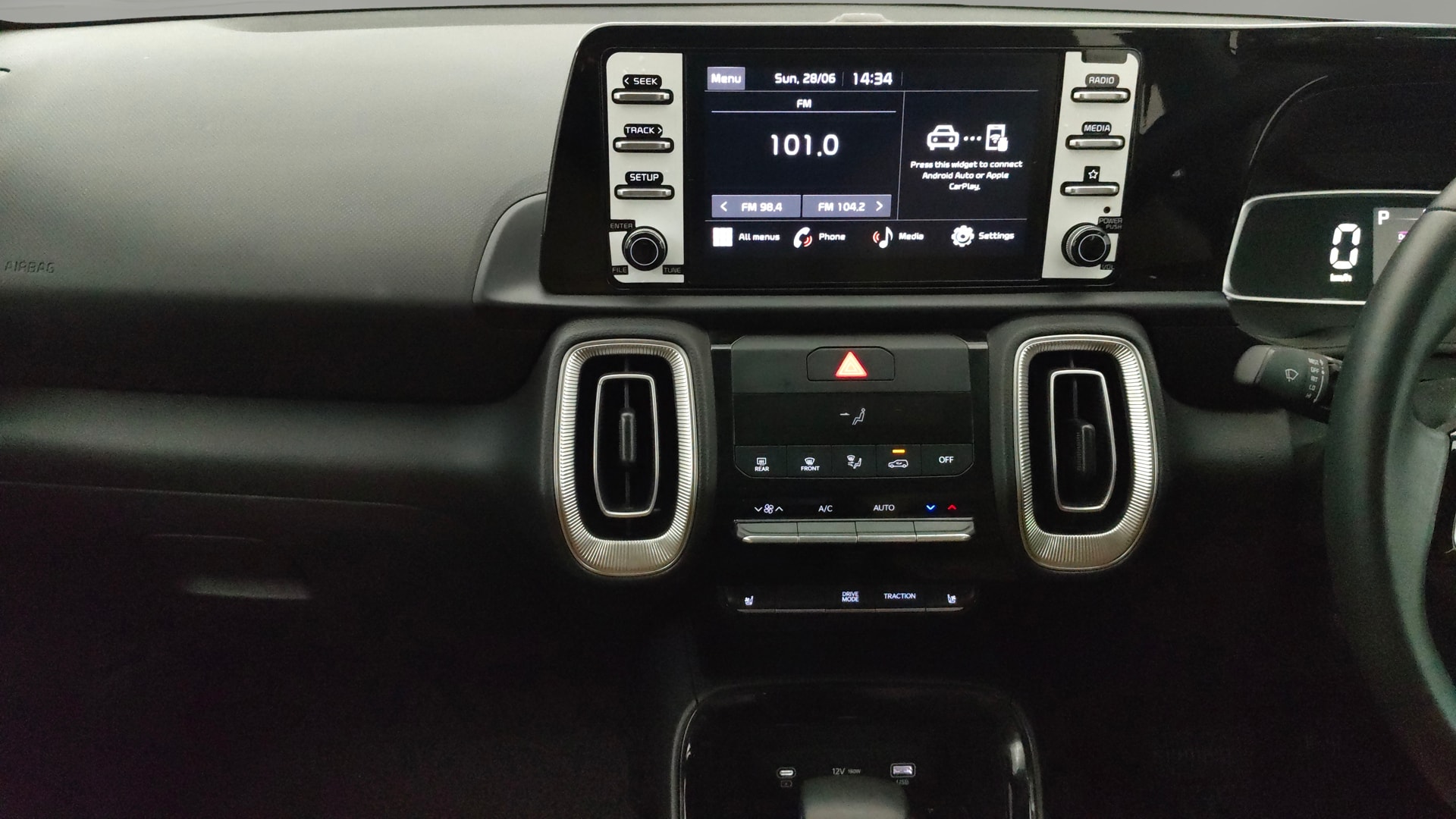 Used 2024 Kia Sonet Used 2024 Kia Sonet