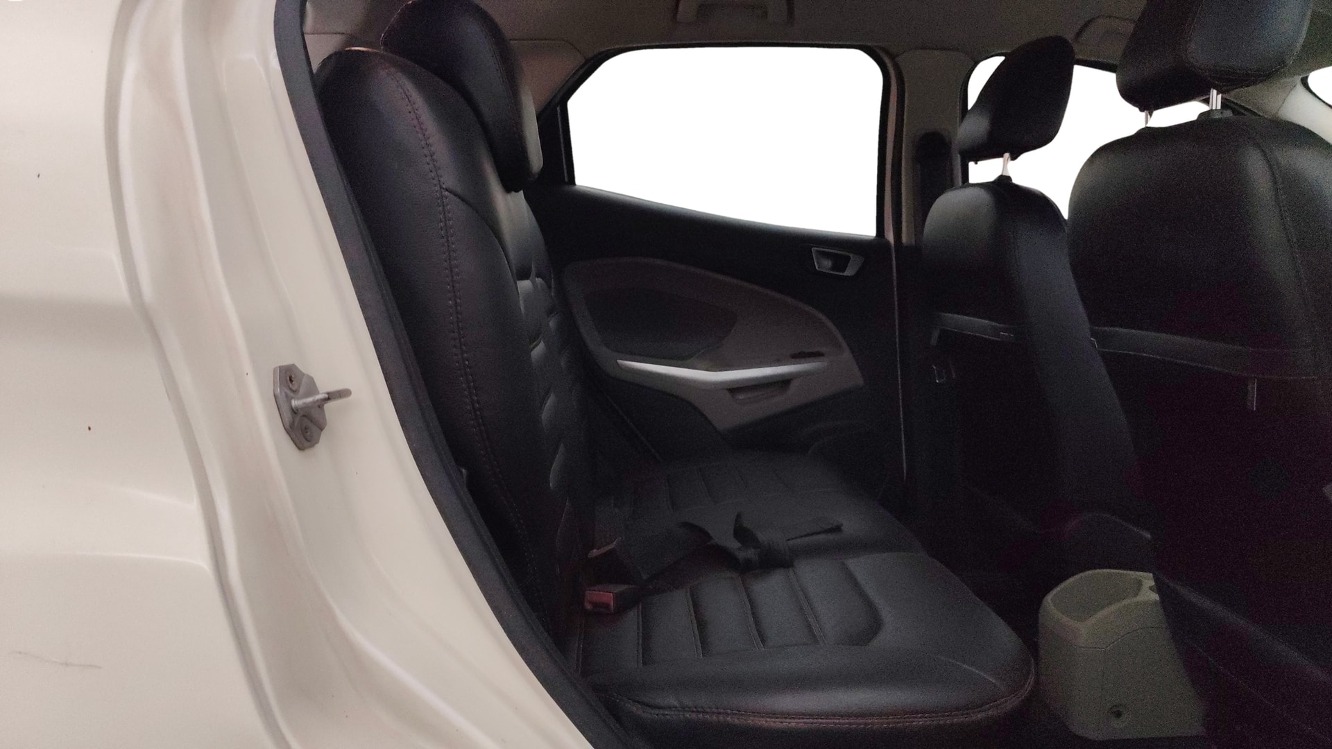 View 2013 Ford EcoSport 1.5 TDCi Diesel Ambiente BS IV Image 29 Used 2013 Ford EcoSport 1.5 TDCi Diesel Ambiente BS IV Image 29