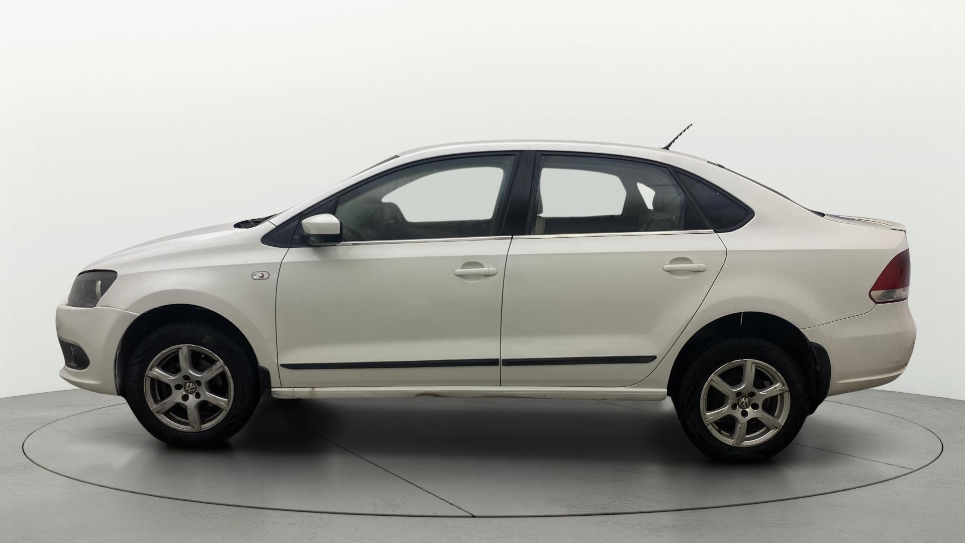 View 2016 Volkswagen Vento 1.2 L TSI Comfortline Petrol AT Image 5 Used 2016 Volkswagen Vento 1.2 L TSI Comfortline Petrol AT Image 5