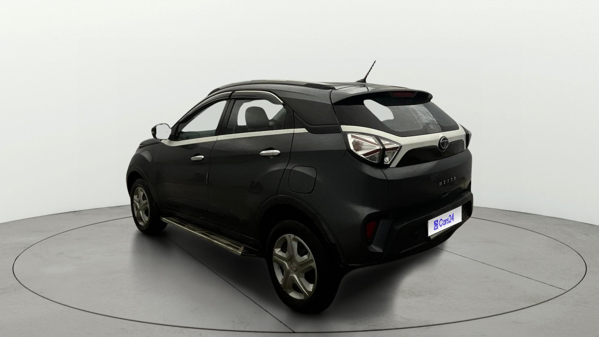 View 2021 Tata Nexon Revotron XE Image 2 Used 2021 Tata Nexon Revotron XE Image 2