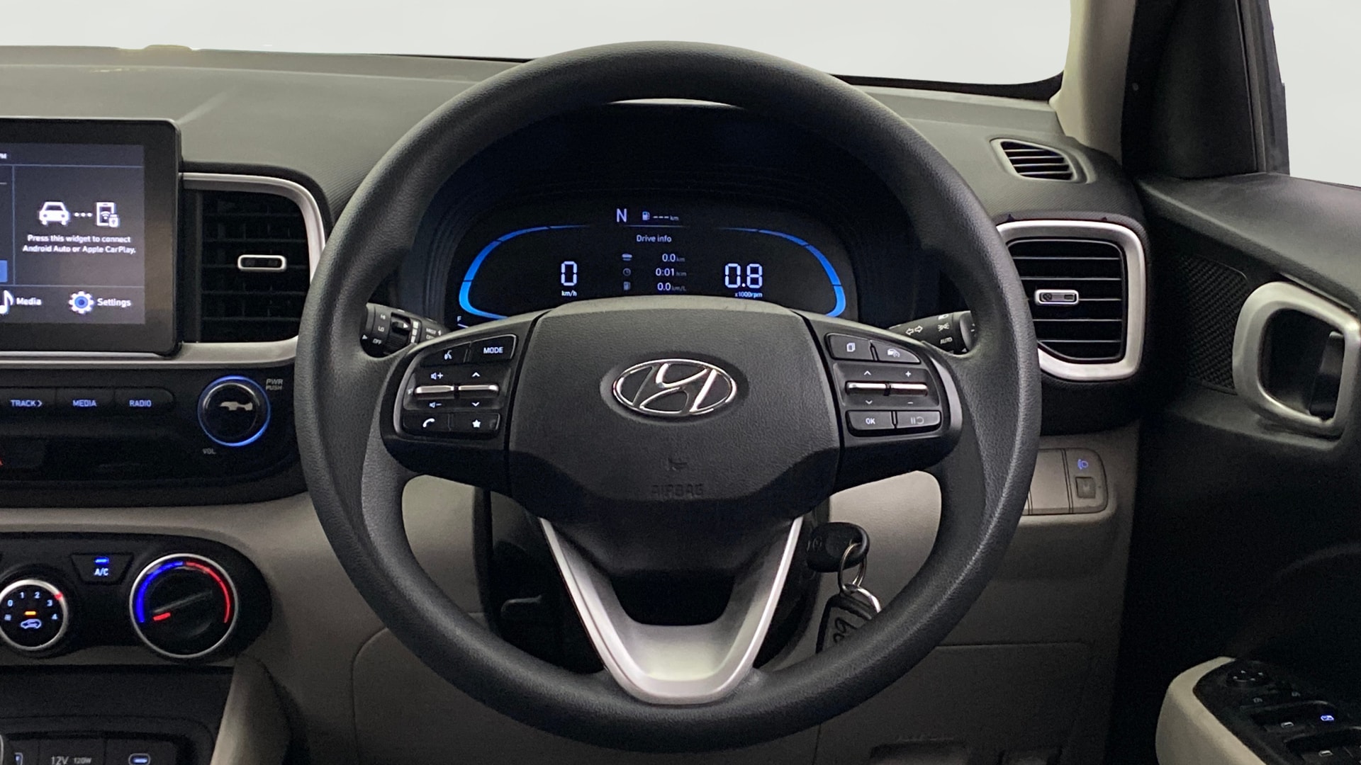 View 2023 Hyundai Venue S (O) 1.0 Turbo Petrol MT Image 21 Used 2023 Hyundai Venue S (O) 1.0 Turbo Petrol MT Image 21