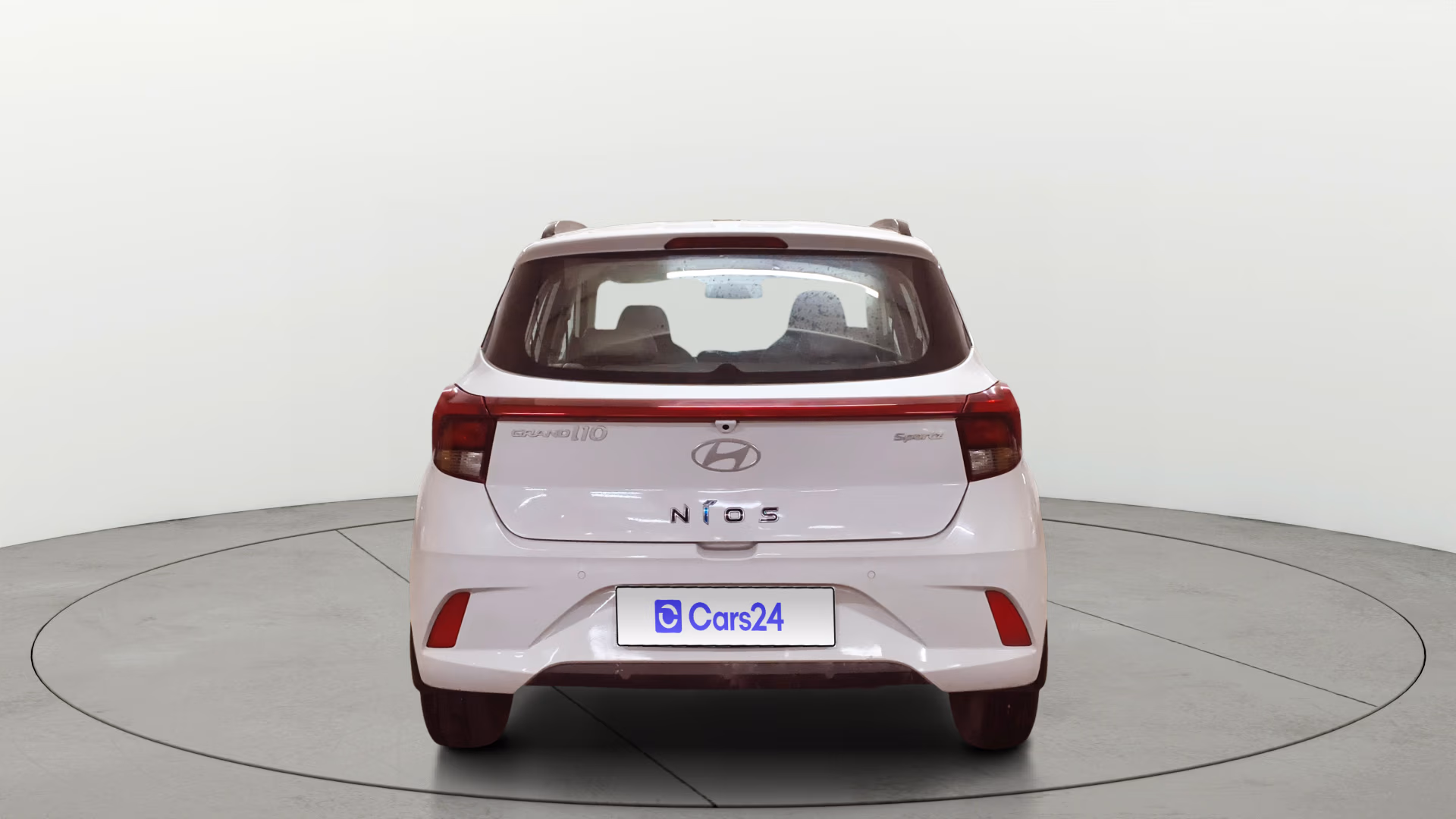 View 2023 Hyundai Grand i10 Nios Sportz Petrol AMT Image 41 Used 2023 Hyundai Grand i10 Nios Sportz Petrol AMT Image 41