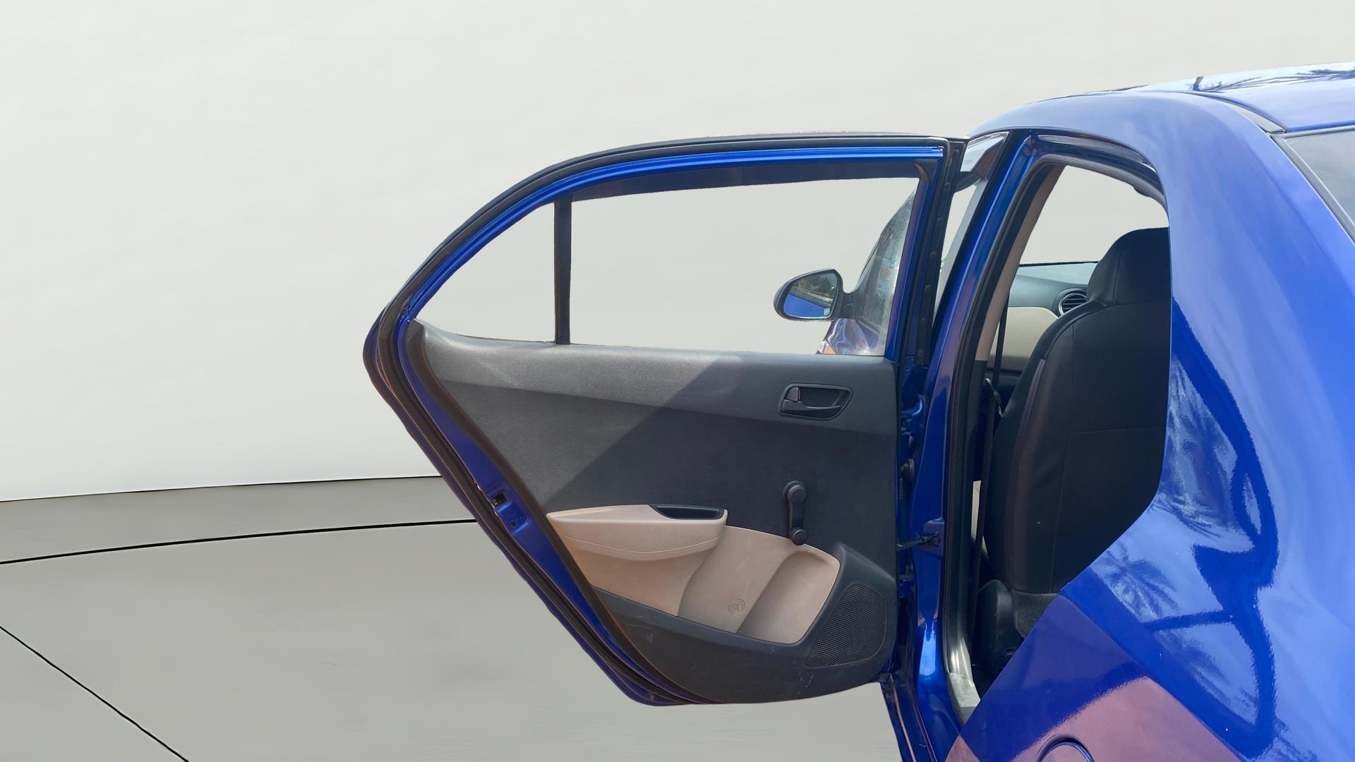 View 2015 Hyundai Xcent Base Petrol Image 22 Used 2015 Hyundai Xcent Base Petrol Image 22