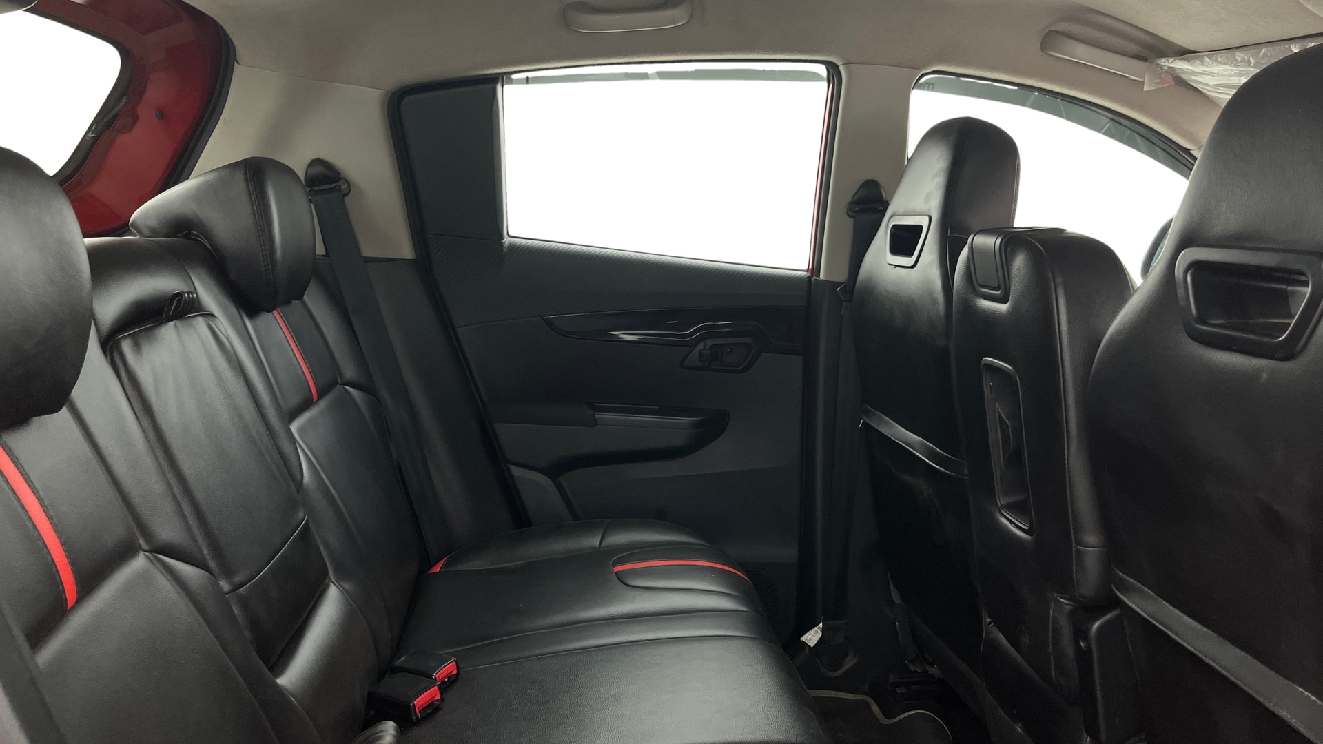 Used 2018 Mahindra KUV100 Used 2018 Mahindra KUV100