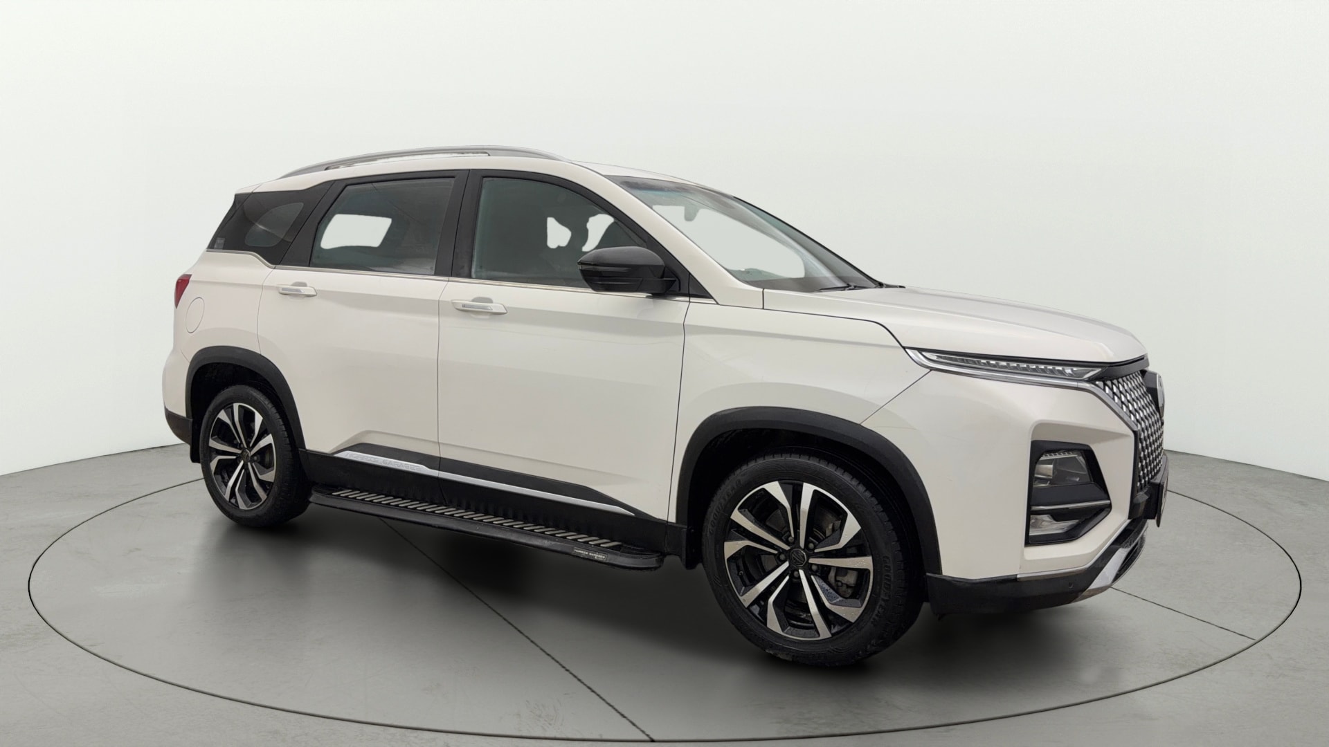 View 2023 MG Hector Plus Sharp Pro 7 Seater CVT Petrol Image 24 Used 2023 MG Hector Plus Sharp Pro 7 Seater CVT Petrol Image 24