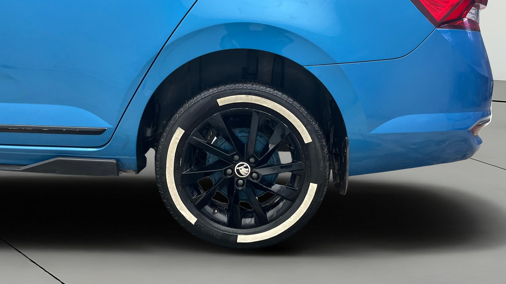 View 2023 Skoda Slavia Ambition 1.0 TSI MT Image 12 Used 2023 Skoda Slavia Ambition 1.0 TSI MT Image 12