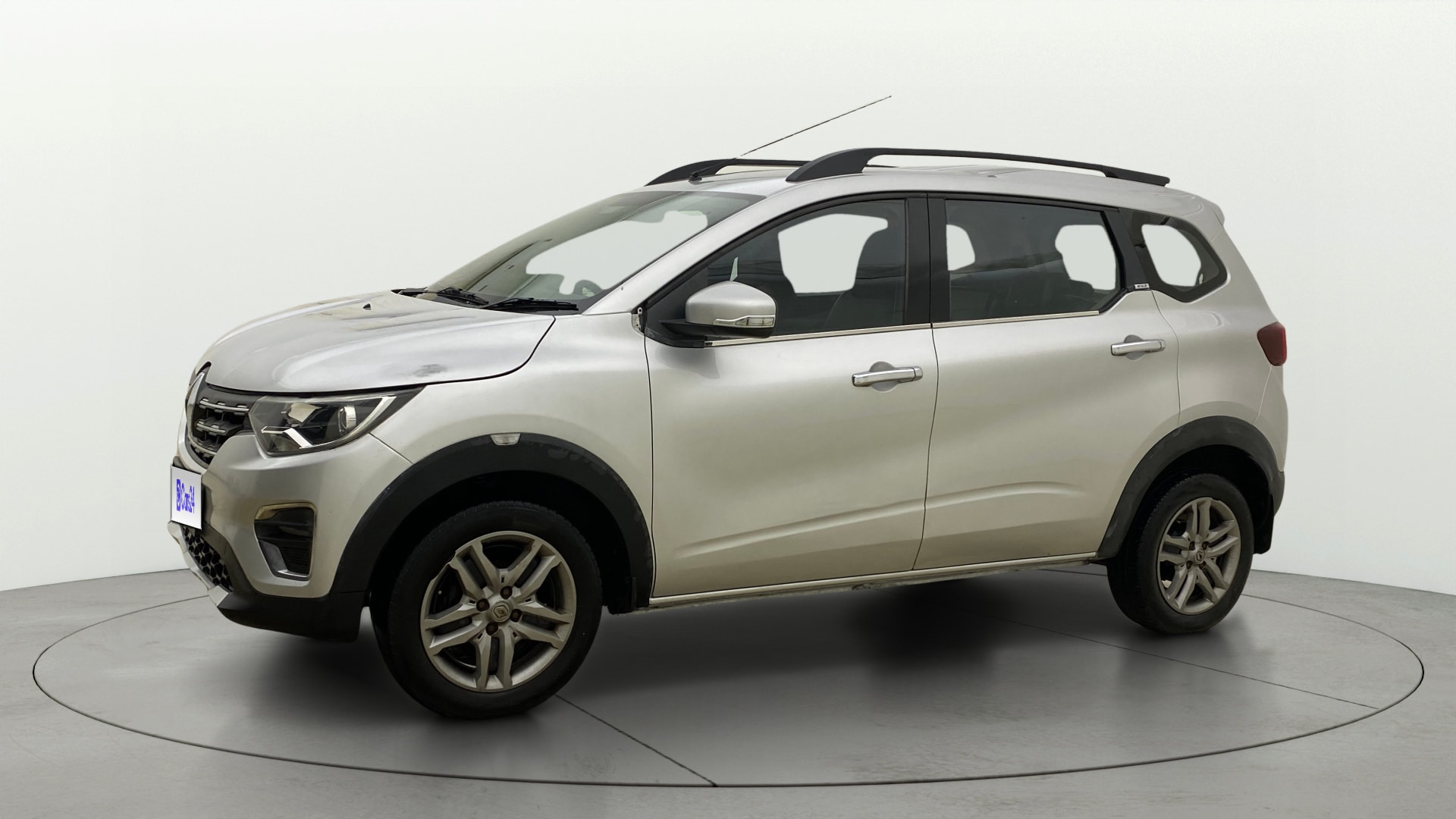 View 2020 Renault Triber RXZ Image 36 Used 2020 Renault Triber RXZ Image 36