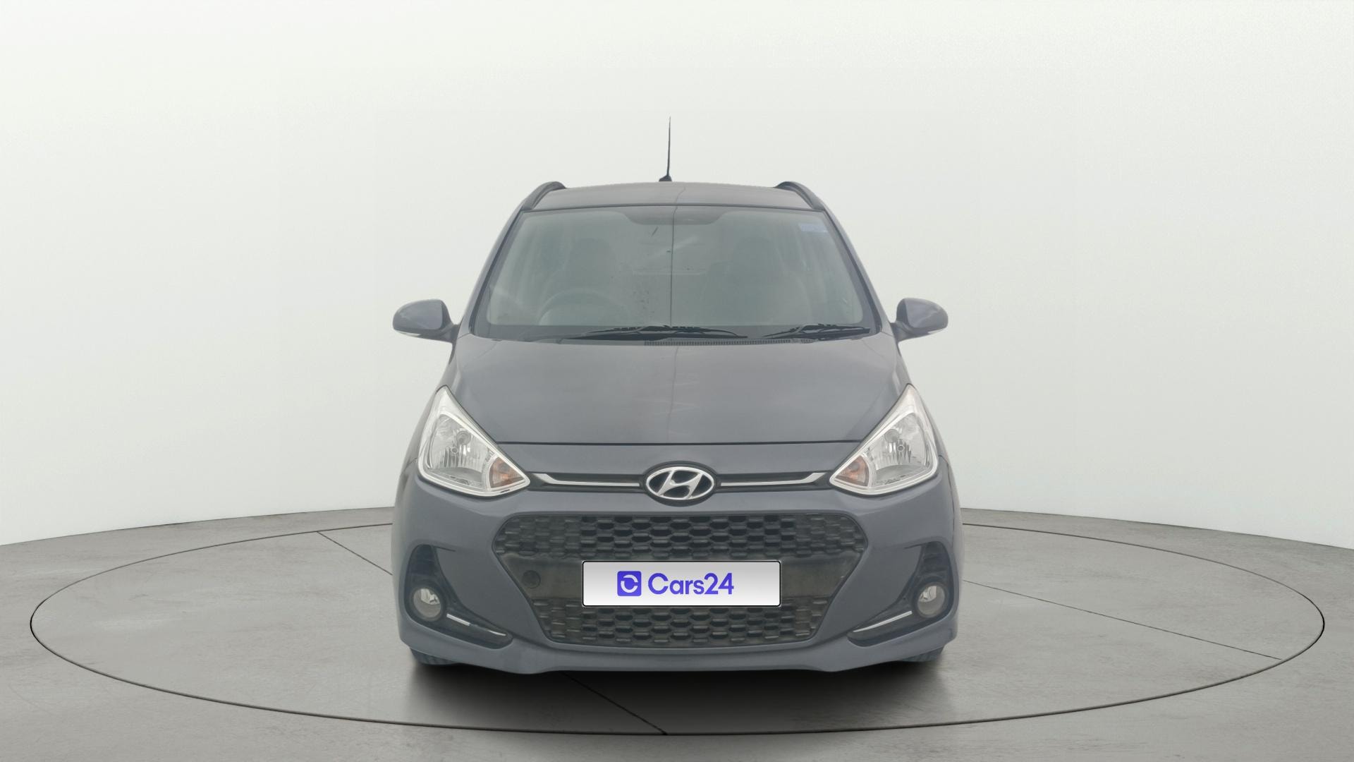 View 2018 Hyundai Grand i10 1.2 Sportz AT Petrol Image 1 Used 2018 Hyundai Grand i10 1.2 Sportz AT Petrol Image 1
