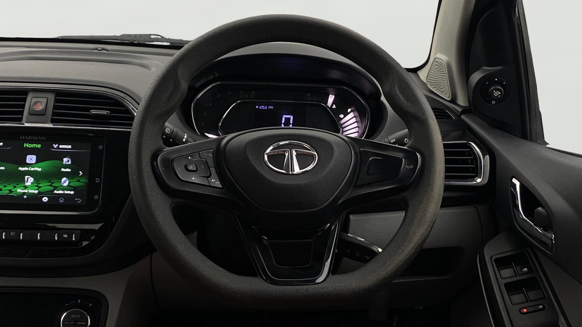View 2021 Tata Tiago Revotorq XB Image 20 Used 2021 Tata Tiago Revotorq XB Image 20