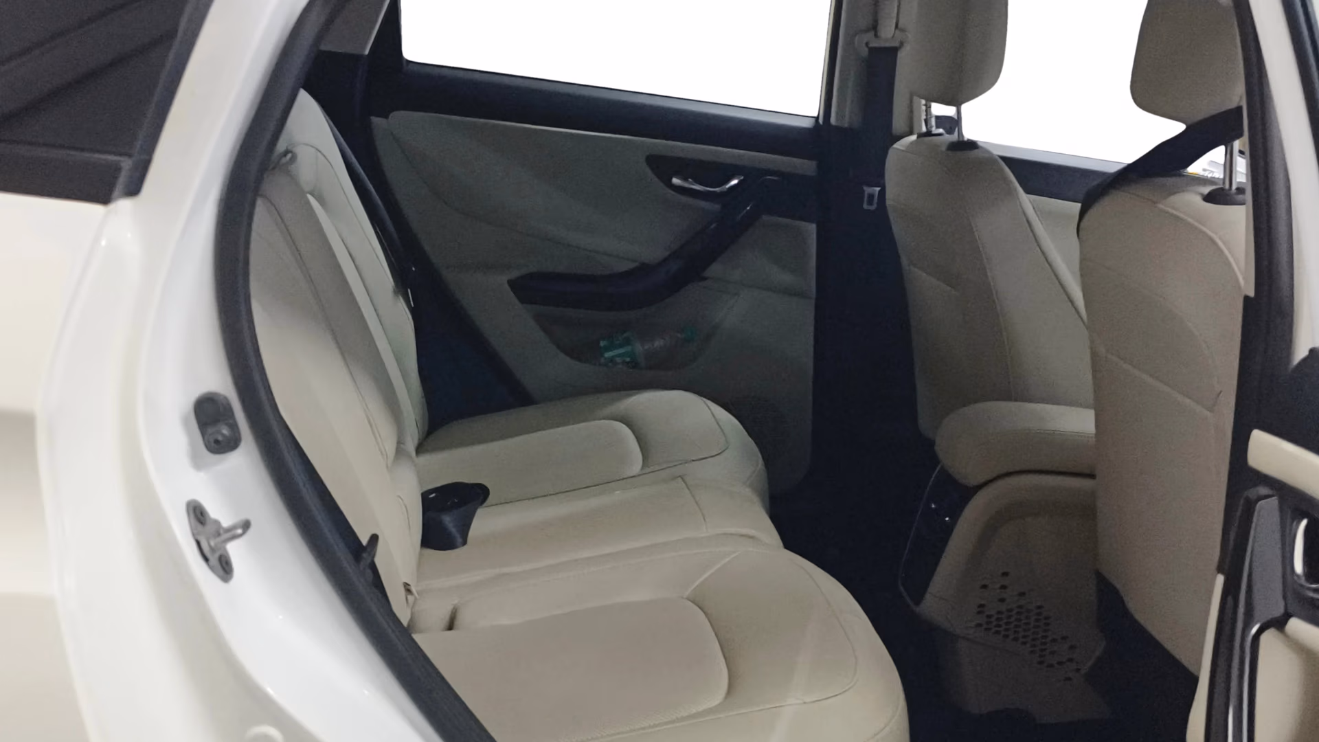 View 2022 Tata Nexon Revotron XZ Plus Image 35 Used 2022 Tata Nexon Revotron XZ Plus Image 35