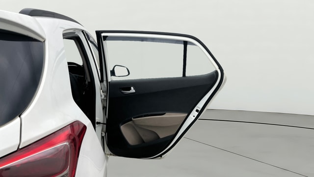View Hyundai Grand i10 Image 7 Used Hyundai Grand i10 Image 7