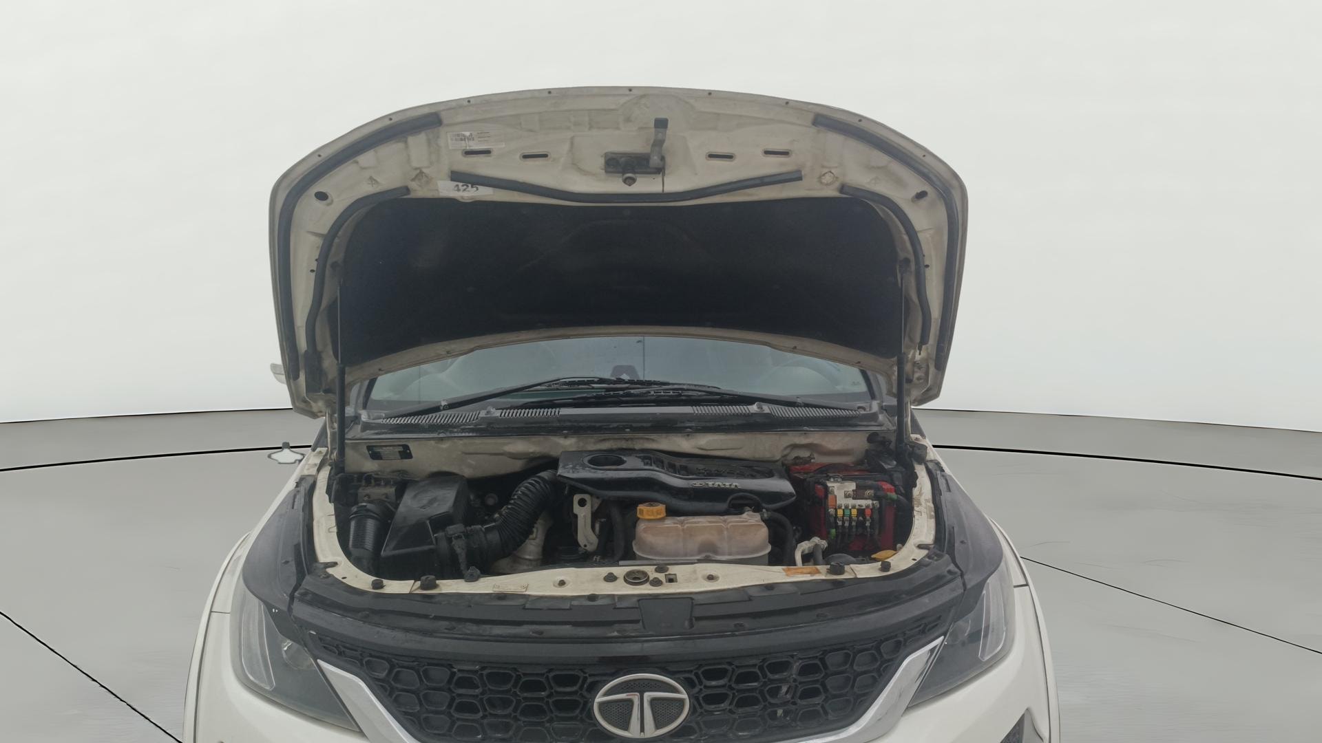 View 2019 Tata Hexa XTA 4X2 Image 21 Used 2019 Tata Hexa XTA 4X2 Image 21