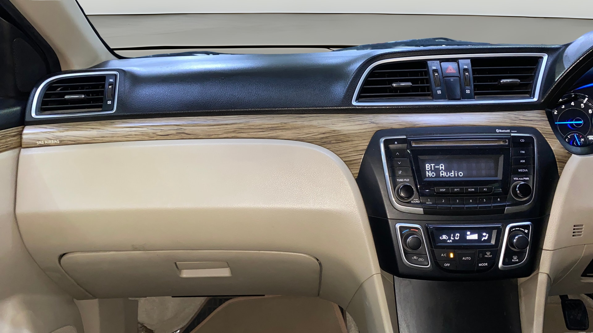 View 2019 Maruti Suzuki 1000 Base Variant Image 34 Used 2019 Maruti Suzuki 1000 Base Variant Image 34