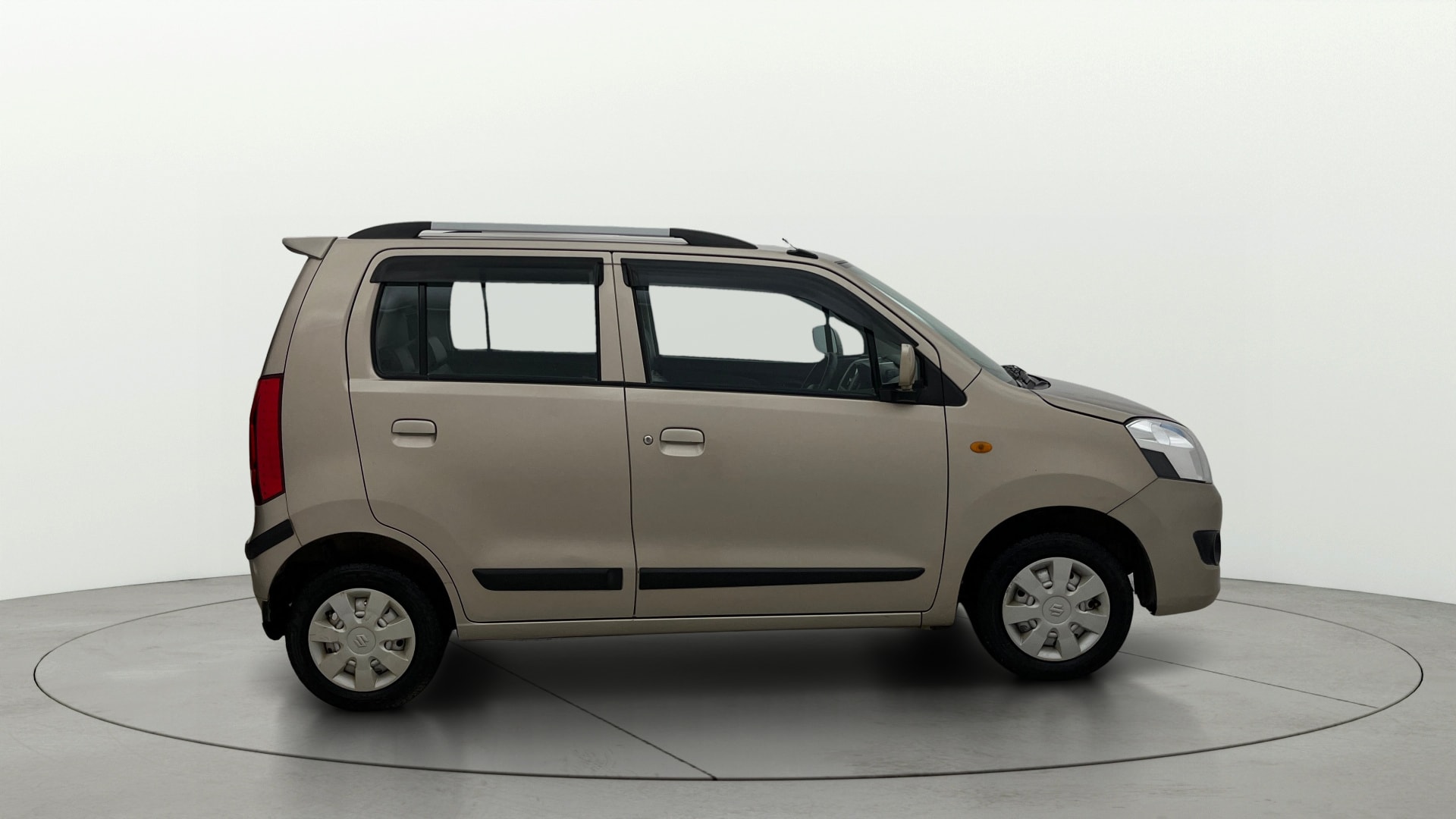 Used 2016 Maruti Suzuki 1000 Used 2016 Maruti Suzuki 1000