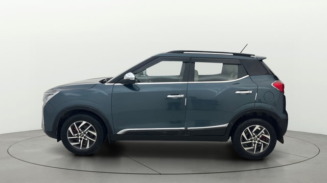 View Mahindra XUV300 Image 27 Used Mahindra XUV300 Image 27