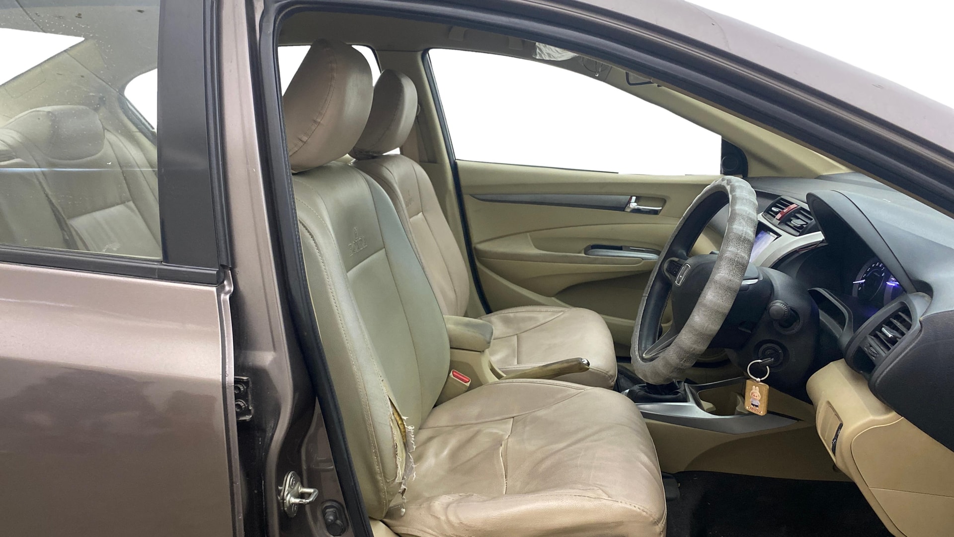 View 2013 Honda City ZX MT Diesel Anniversary Edition Image 27 Used 2013 Honda City ZX MT Diesel Anniversary Edition Image 27