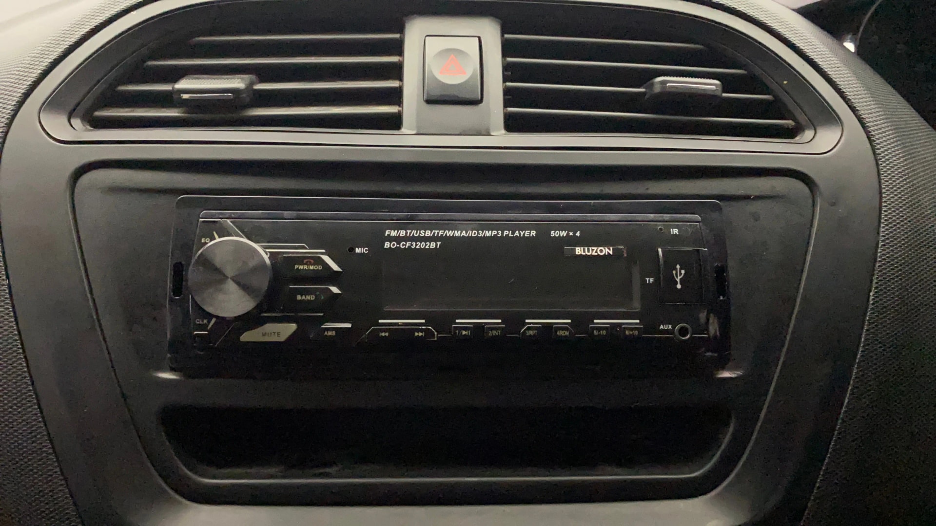 View 2019 Tata Tigor XE Diesel Image 17 Used 2019 Tata Tigor XE Diesel Image 17