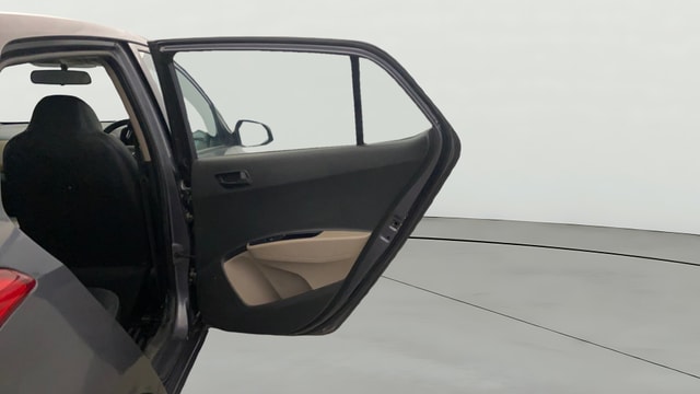 View Hyundai Grand i10 Image 7 Used Hyundai Grand i10 Image 7