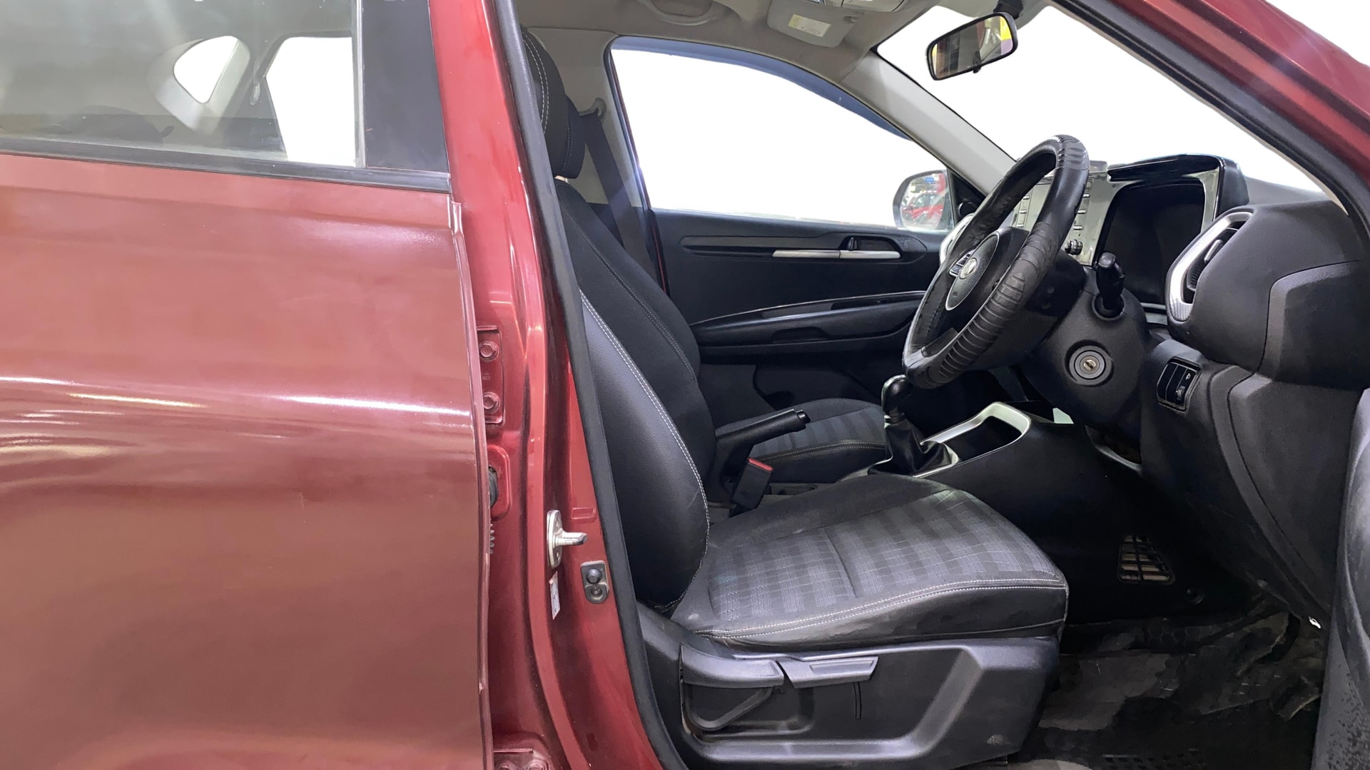 View 2020 Kia Sonet HTK Plus Petrol Image 19 Used 2020 Kia Sonet HTK Plus Petrol Image 19