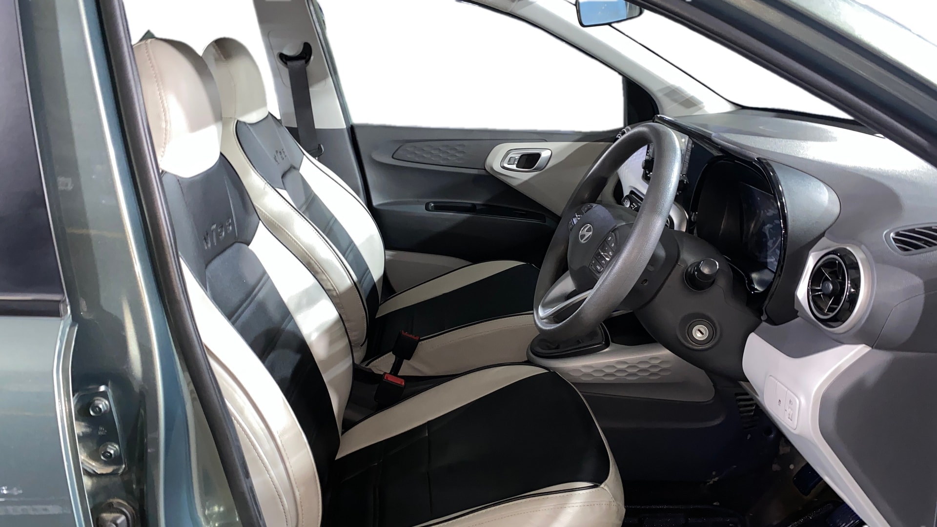 Used 2025 Hyundai Grand i10 Nios Used 2025 Hyundai Grand i10 Nios