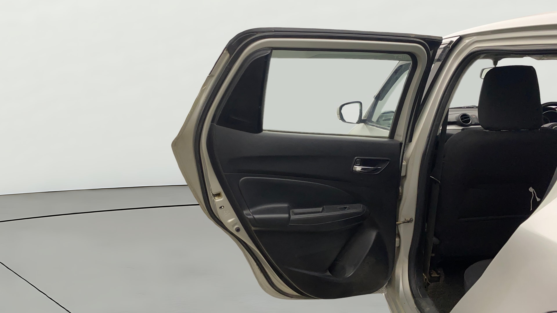 View 2019 Maruti Suzuki 1000 Base Variant Image 22 Used 2019 Maruti Suzuki 1000 Base Variant Image 22