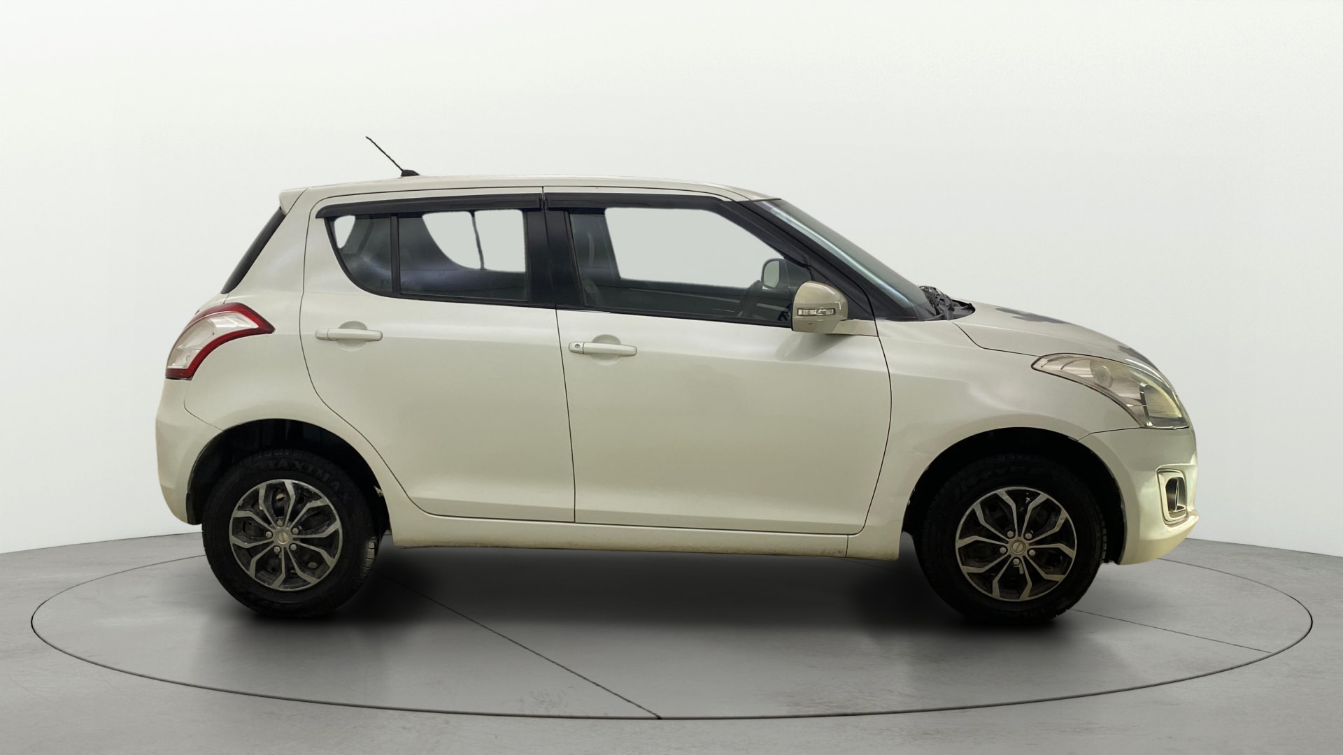 View 2015 Maruti Suzuki 1000 Base Variant Image 8 Used 2015 Maruti Suzuki 1000 Base Variant Image 8
