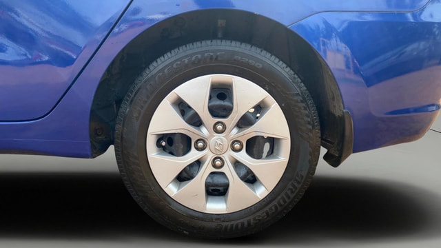 View Hyundai Xcent Image 11 Used Hyundai Xcent Image 11