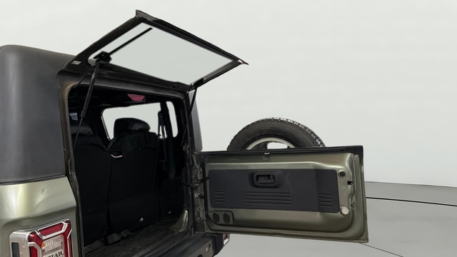 View Mahindra Thar Image 16 Used Mahindra Thar Image 16