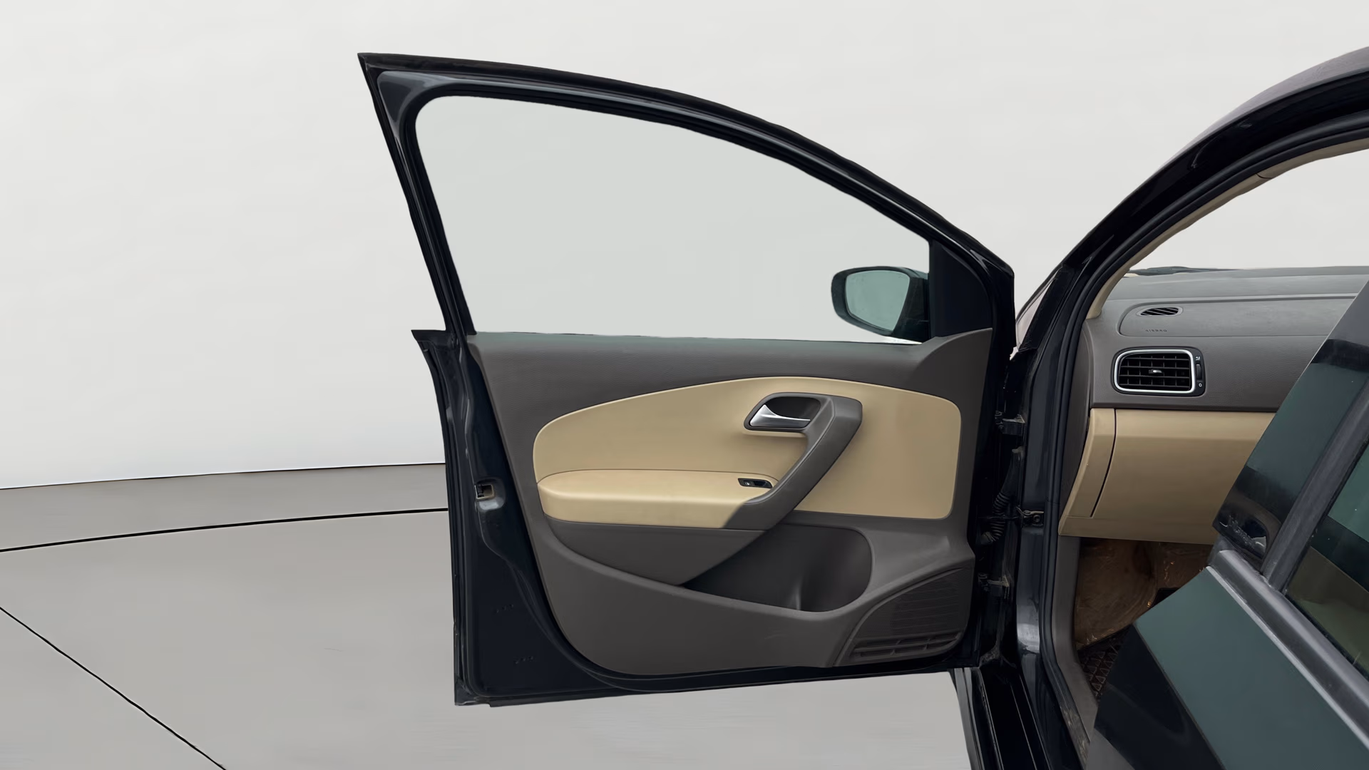 View 2021 Volkswagen Vento 1.0 L TSI Highline Petrol Image 32 Used 2021 Volkswagen Vento 1.0 L TSI Highline Petrol Image 32