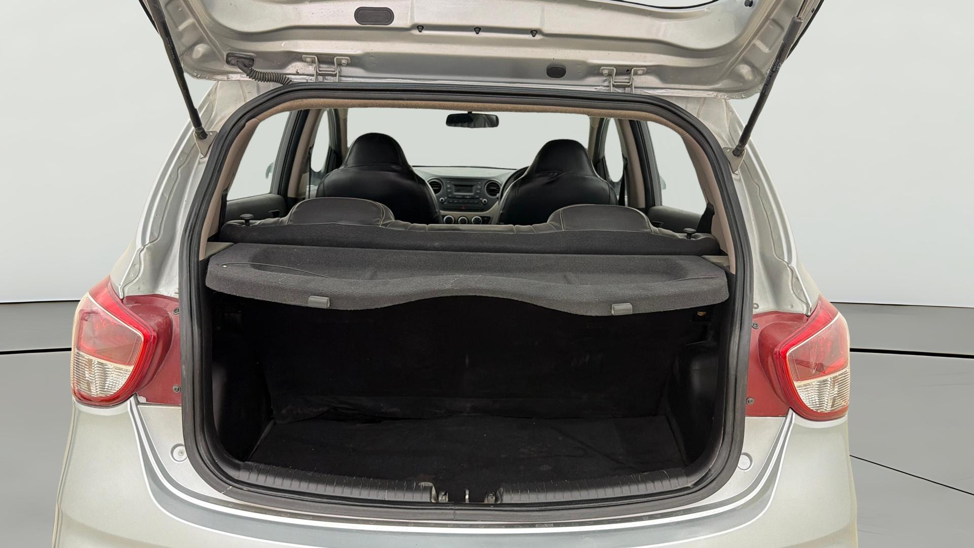 View 2019 Hyundai Grand i10 Magna 1.2 Kappa VTVT Image 36 Used 2019 Hyundai Grand i10 Magna 1.2 Kappa VTVT Image 36