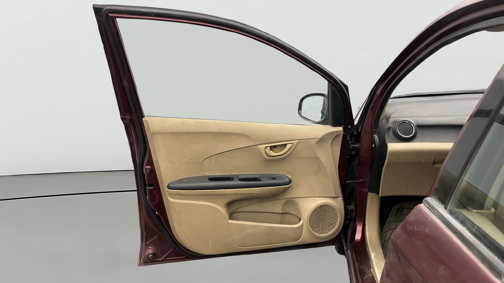 View 2014 Honda Amaze E MT Petrol BS IV Image 30 Used 2014 Honda Amaze E MT Petrol BS IV Image 30