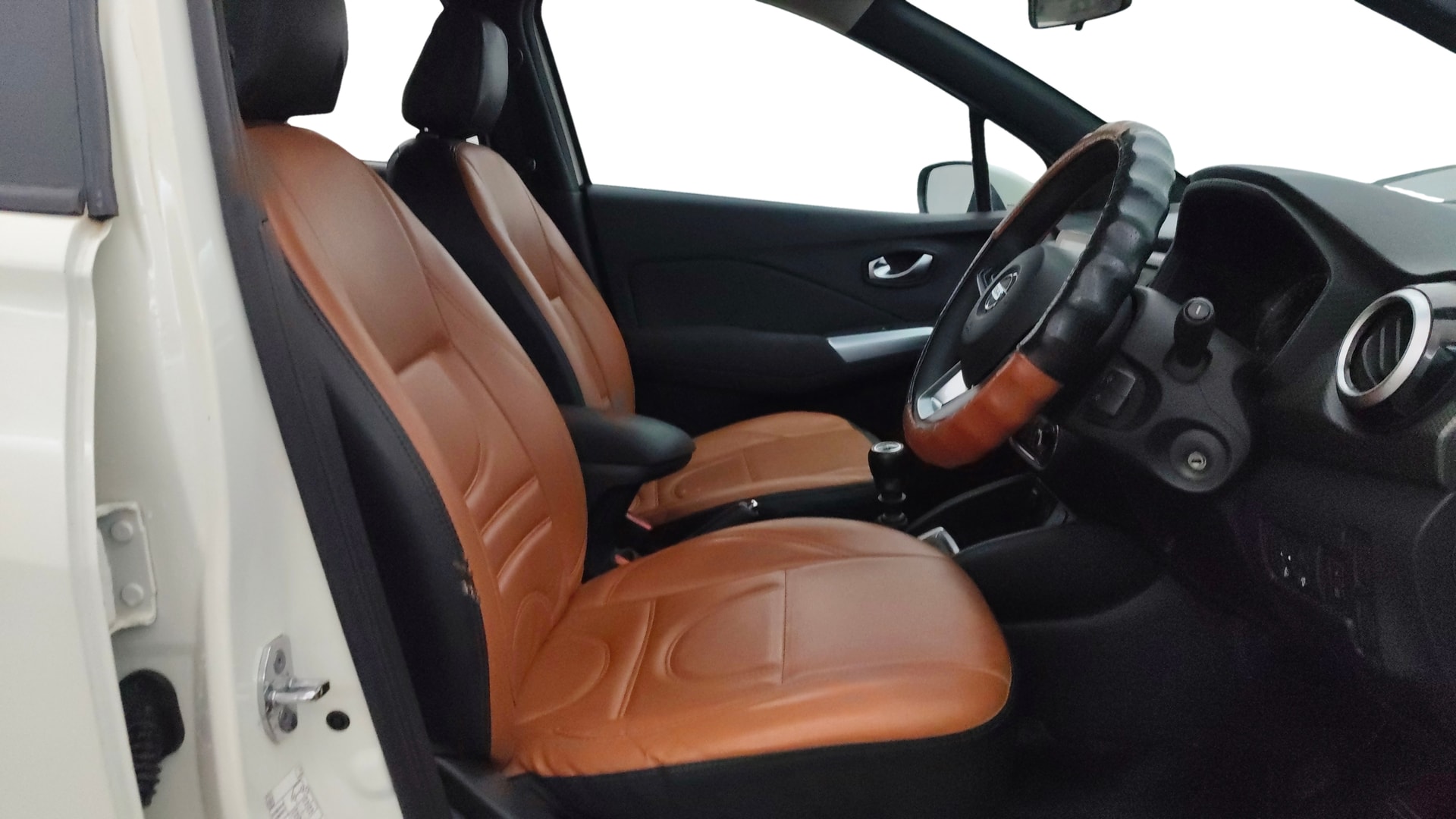 View 2020 Nissan Kicks 1.3 Turbo XV Image 26 Used 2020 Nissan Kicks 1.3 Turbo XV Image 26