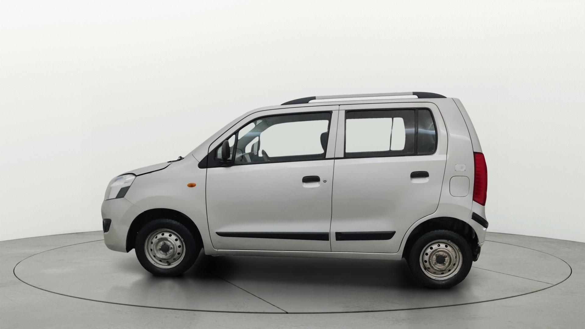 View 2015 Maruti Suzuki 1000 Base Variant Image 5 Used 2015 Maruti Suzuki 1000 Base Variant Image 5
