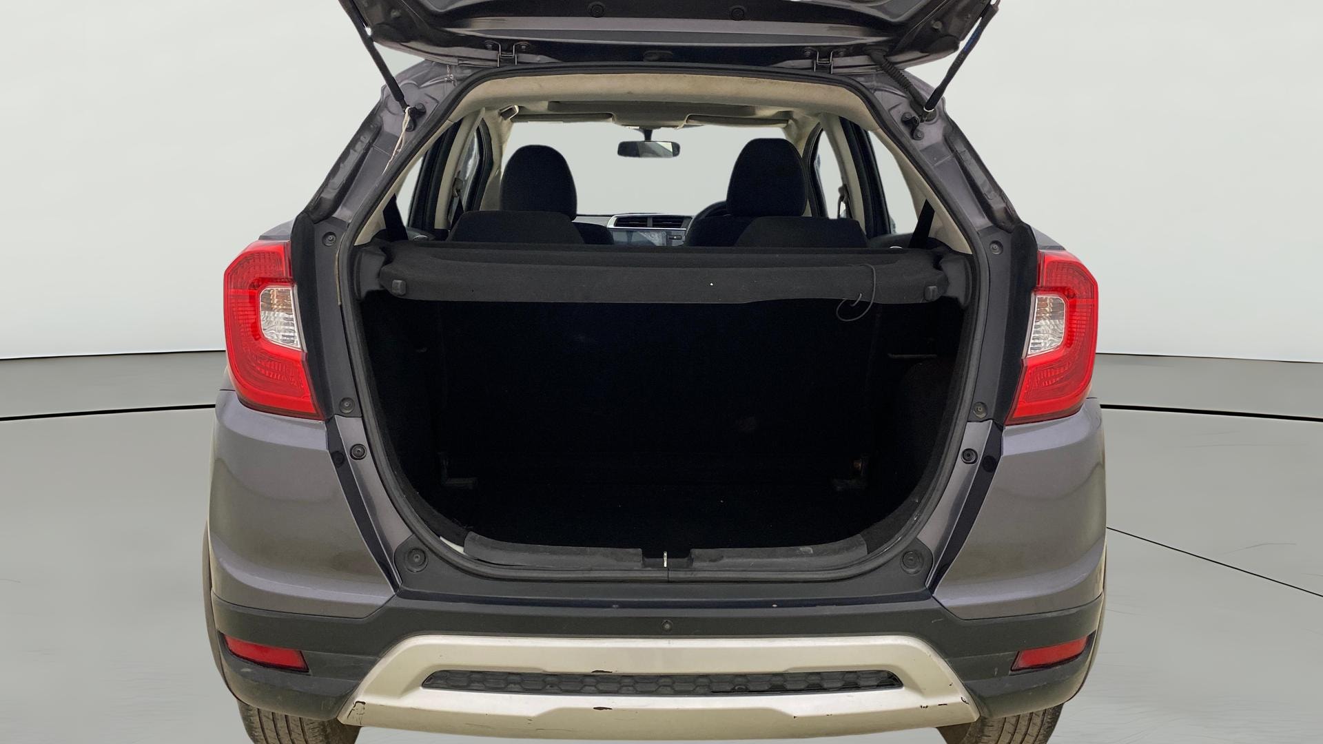 View 2019 Honda WR-V S MT Diesel Edge Edition Image 40 Used 2019 Honda WR-V S MT Diesel Edge Edition Image 40