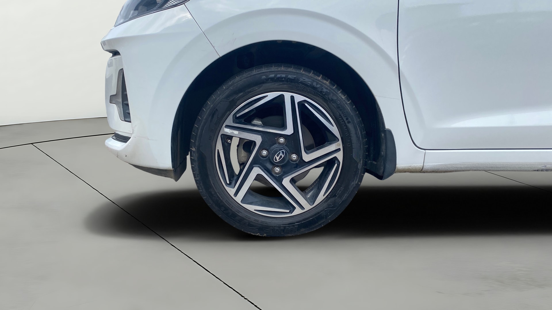View 2023 Hyundai Grand i10 Nios Sportz Petrol Dual Tone Image 29 Used 2023 Hyundai Grand i10 Nios Sportz Petrol Dual Tone Image 29