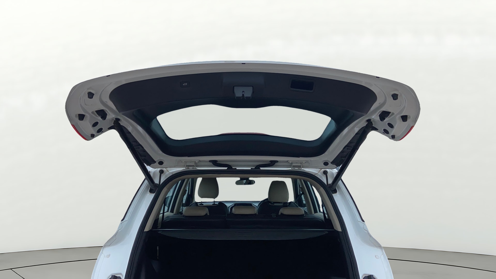 View 2023 MG Hector Sharp Diesel Image 17 Used 2023 MG Hector Sharp Diesel Image 17