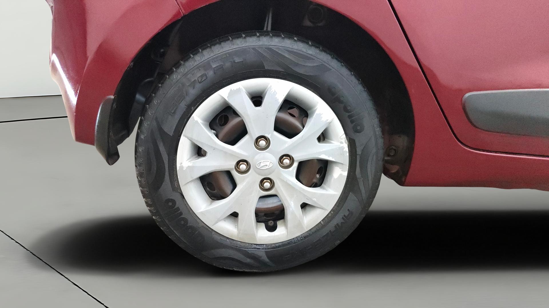 View 2015 Hyundai Grand i10 Sportz 1.2 Kappa Image 23 Used 2015 Hyundai Grand i10 Sportz 1.2 Kappa Image 23
